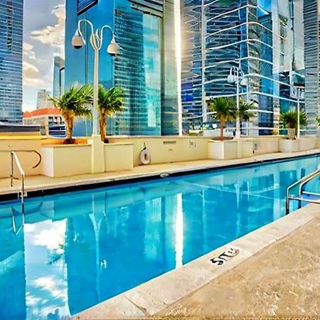Elegant Centric Vibrant Pool Jacuzzi Free Parking Apartment Маями Екстериор снимка