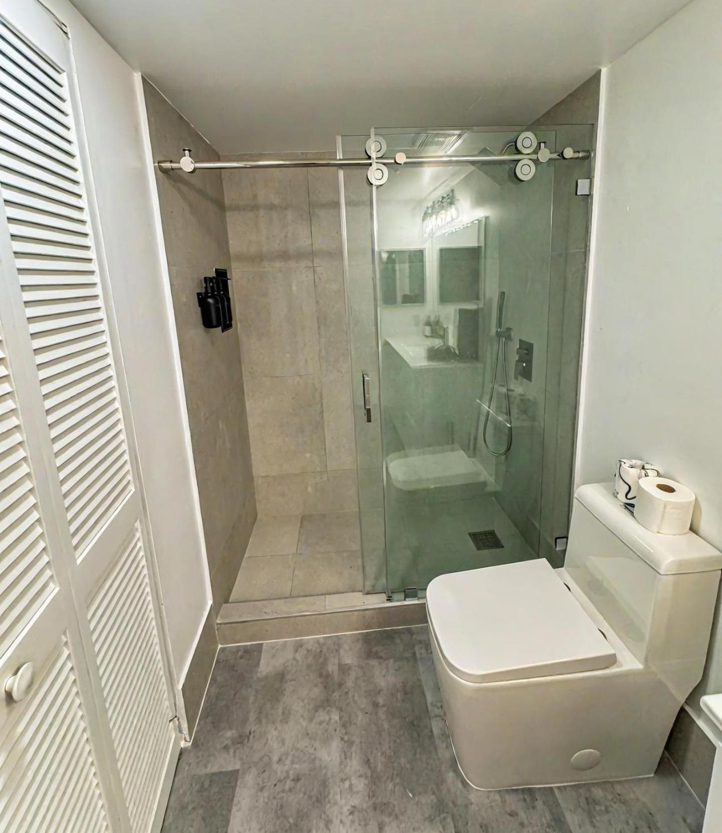 Elegant Centric Vibrant Pool Jacuzzi Free Parking Apartment Маями Екстериор снимка